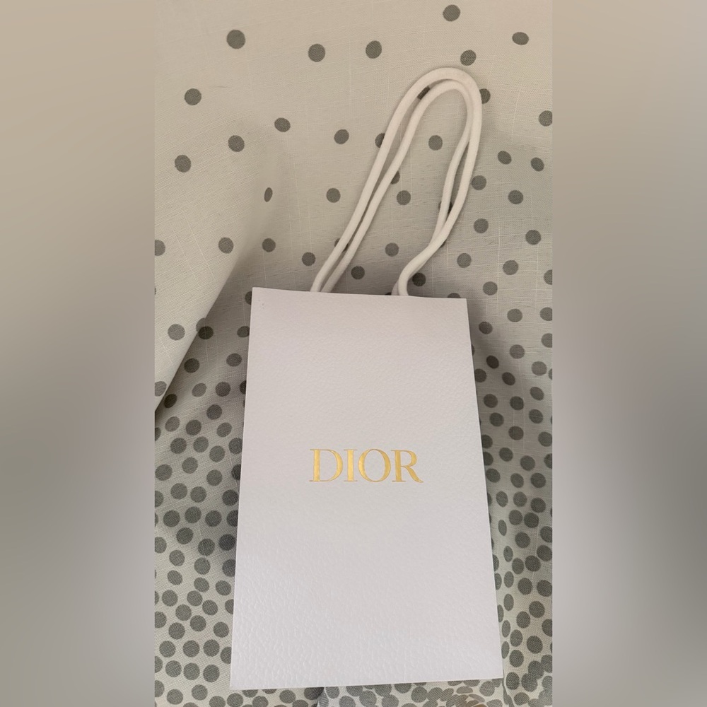 Dior Glossy Red Mini Pouch cosmetic Bag - Picture 6 of 7